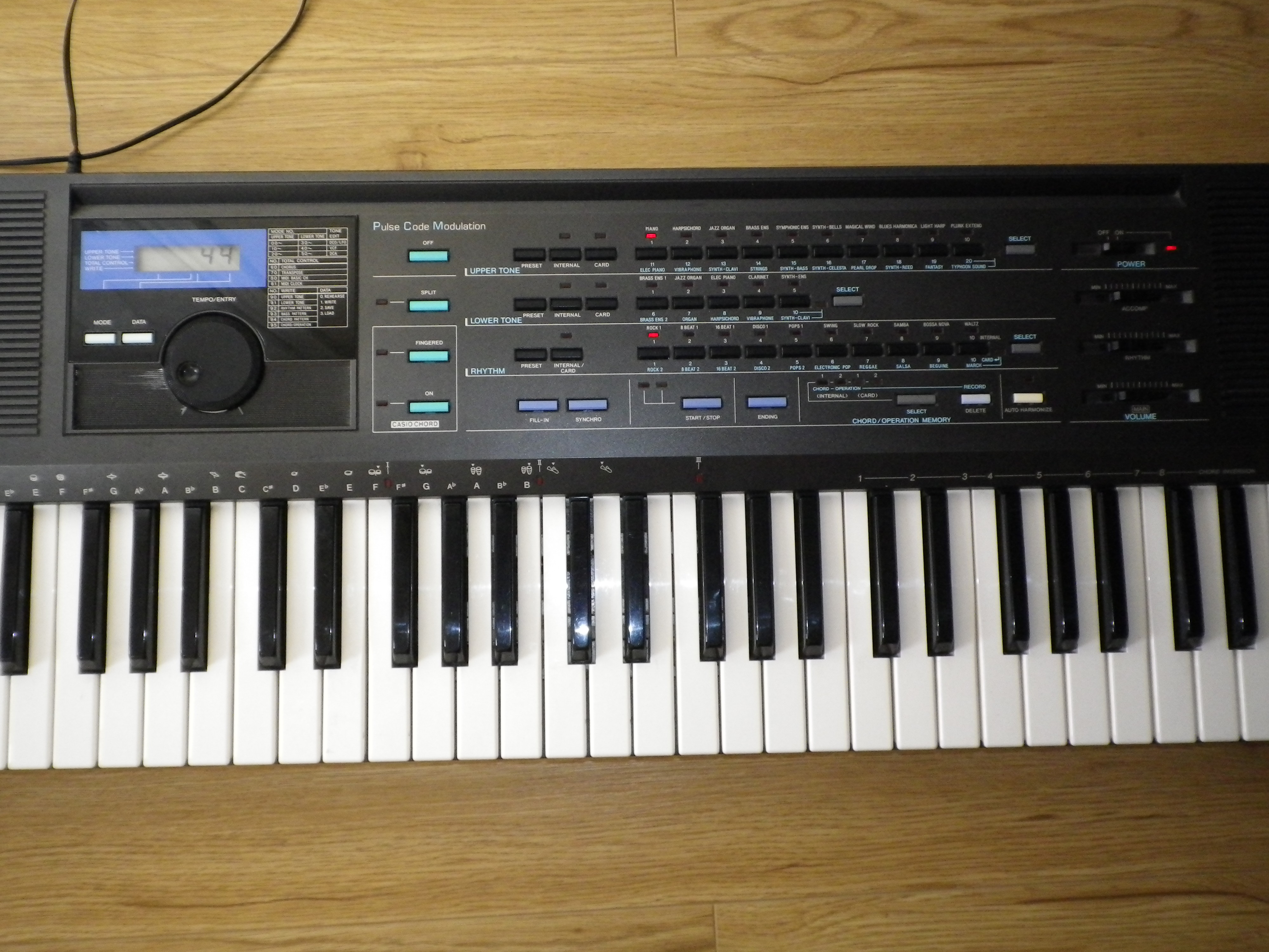 CASIO HT 3000 SYNTHESIZER KEYBOARD & POWER SUPPLY eBay